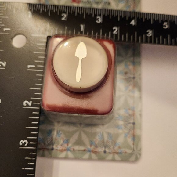 Shovel Spade Large Hole Punch Emagination paper Scrapbook Garden - Picture 4 of 6